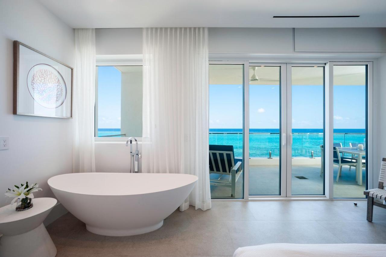 Rum Point Club Residences Driftwood Village 外观 照片
