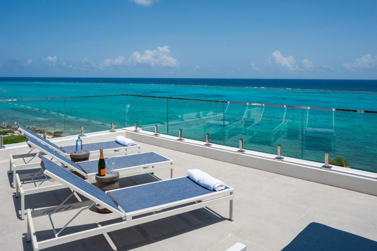 Rum Point Club Residences Driftwood Village 外观 照片